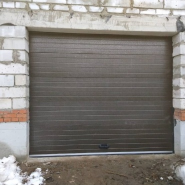 Утепленные механические ворота для гаража 3000x3000